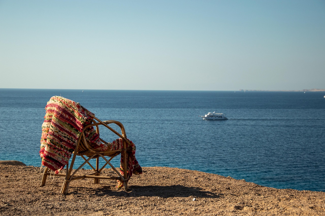 armchair 8344432 1280