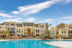 Azzurra Sahl Hasheesh